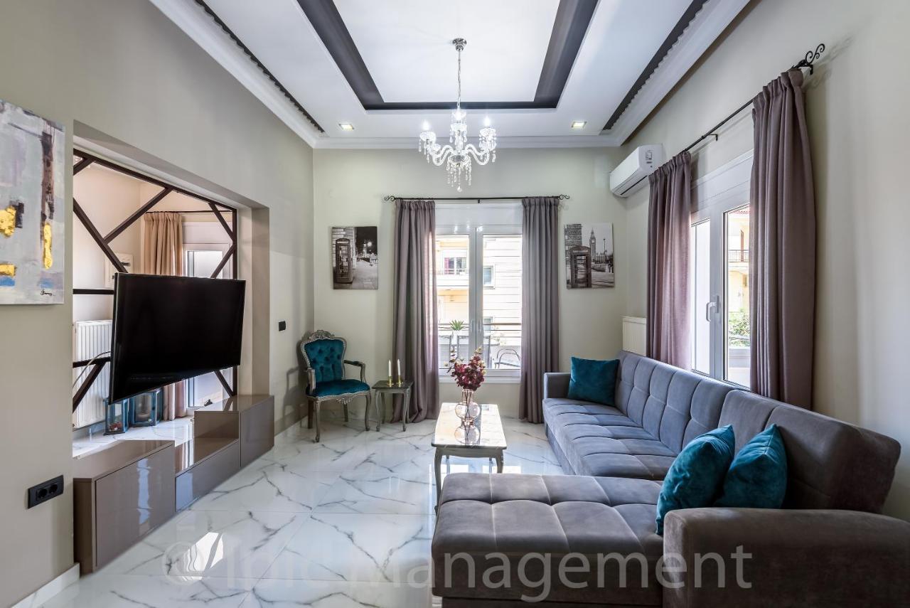 Center With Rooftop Swimming Pool Appartamento La Canea